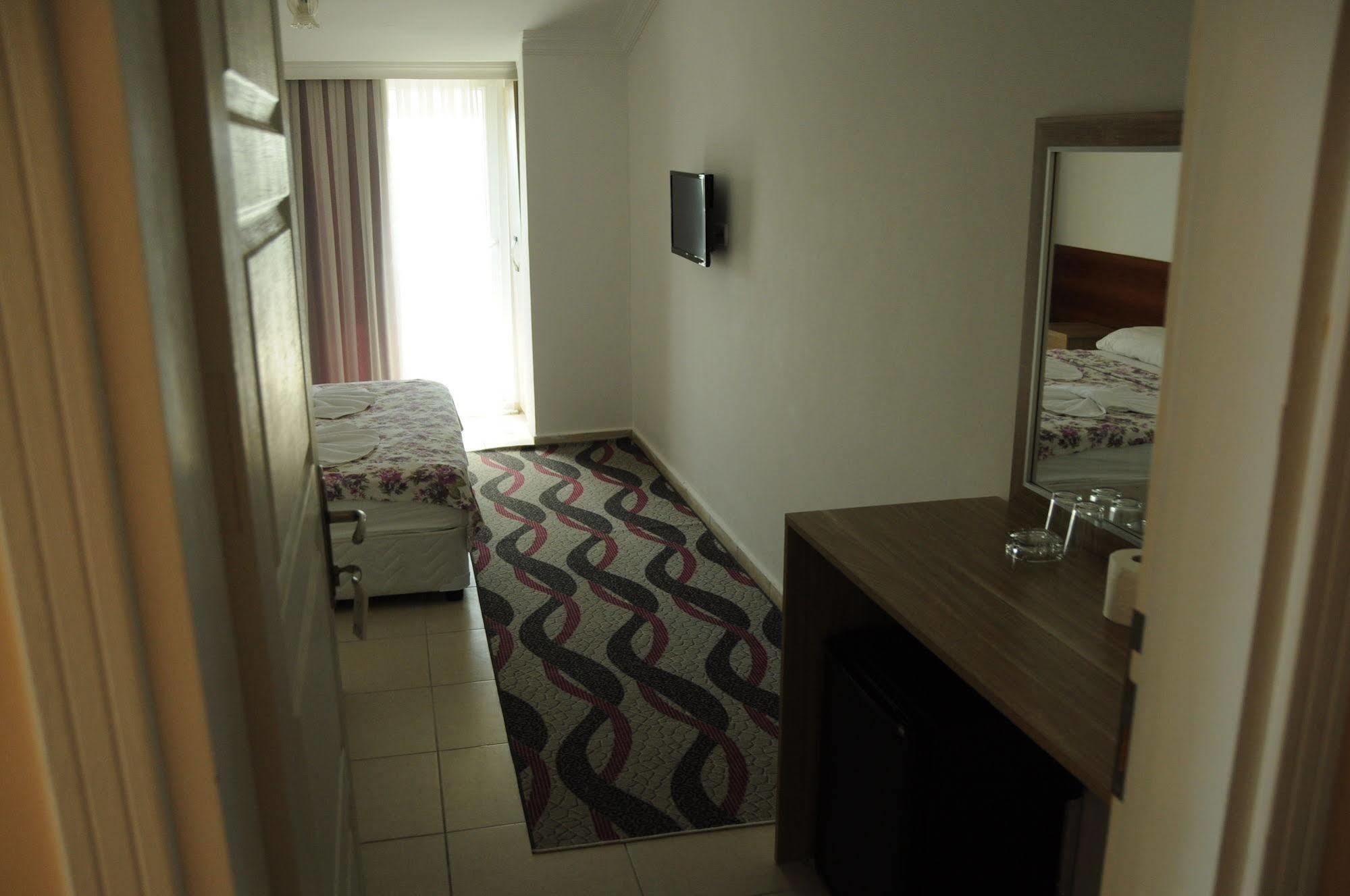 Demirci Hotel Antalya Eksteriør bilde